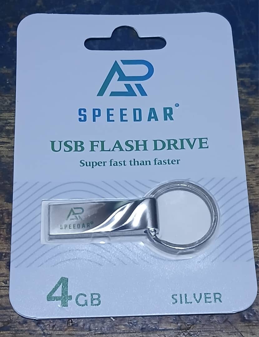 CLE USB 4 GB